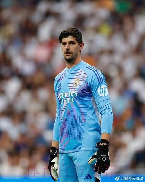 皇马官方:库尔图瓦被诊断出左侧坐骨神经痛 皇马官方:库尔图瓦被诊断出左侧坐骨神经痛